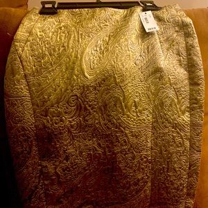 Gold pencil skirt
